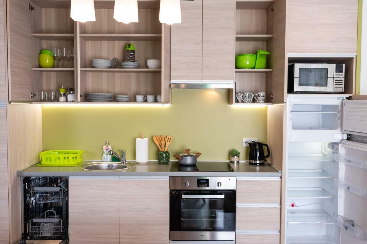 Defne Apartman เดเบรตเซน ภายนอก รูปภาพ