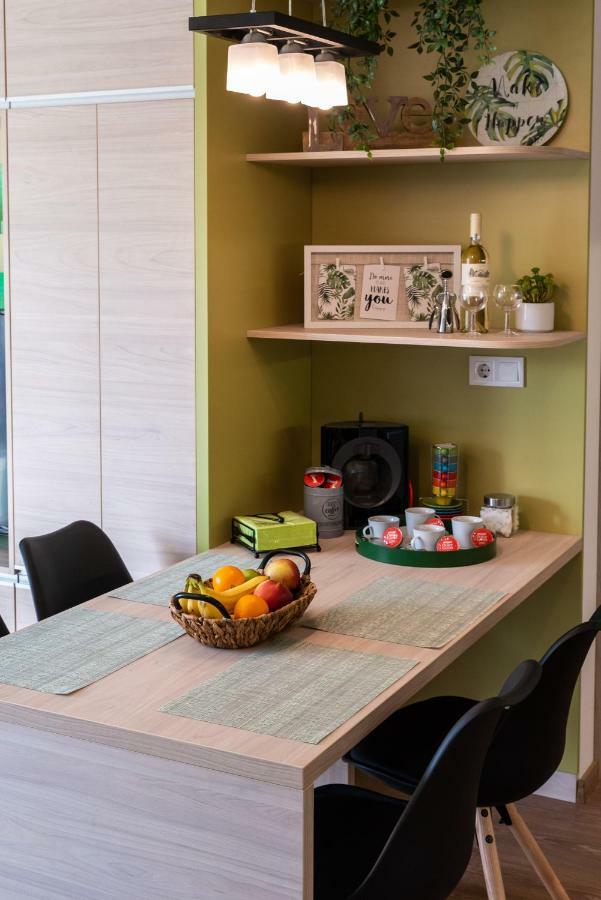 Defne Apartman เดเบรตเซน ภายนอก รูปภาพ