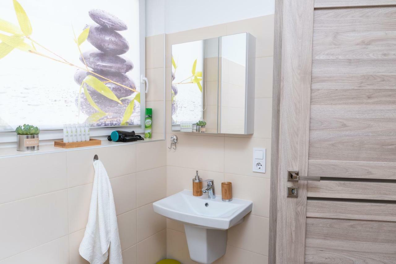 Defne Apartman เดเบรตเซน ภายนอก รูปภาพ