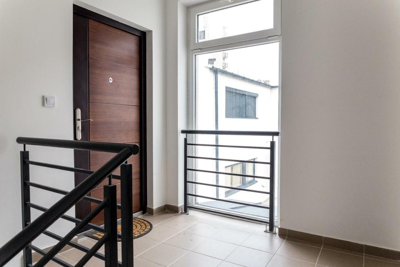 Defne Apartman เดเบรตเซน ภายนอก รูปภาพ