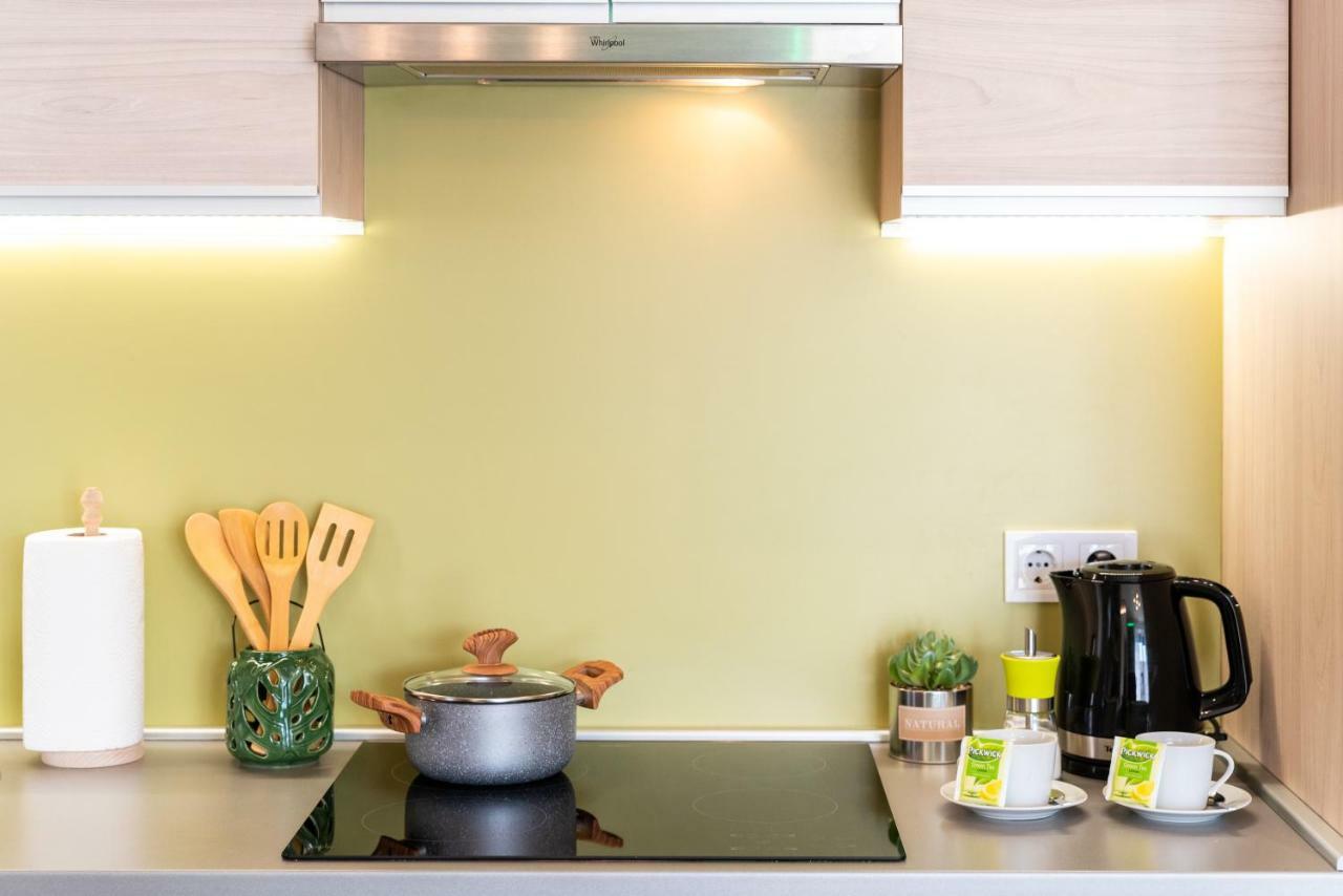 Defne Apartman เดเบรตเซน ภายนอก รูปภาพ